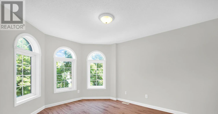 33 Norgold Crescent, Ottawa, ON, K2T 1J1 - 27
