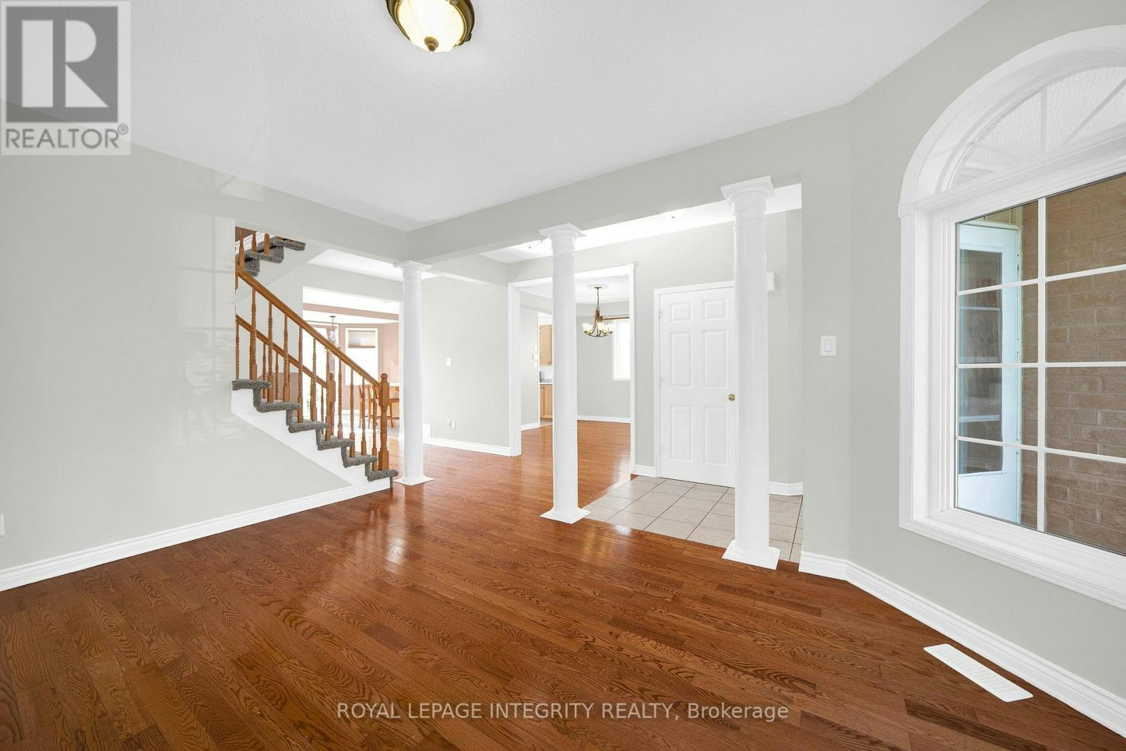 33 Norgold Crescent, Ottawa, ON, K2T 1J1 - 7