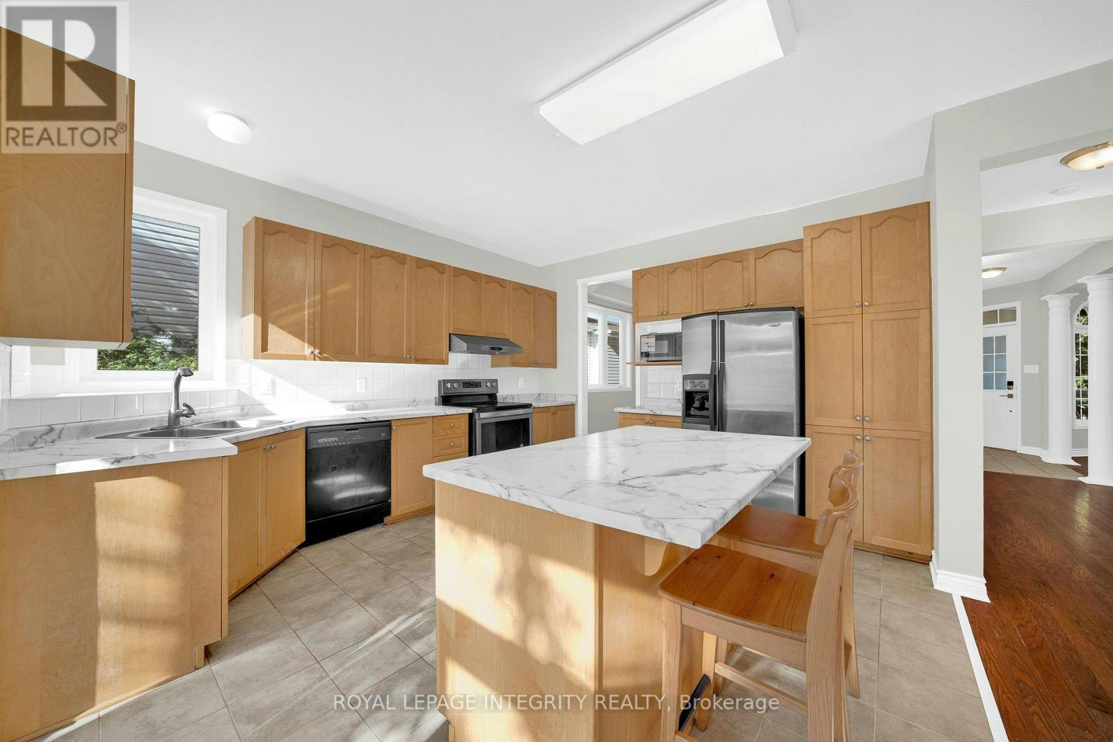 33 Norgold Crescent, Ottawa, ON, K2T 1J1 - 15