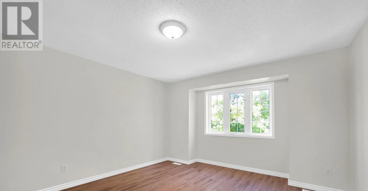 33 Norgold Crescent, Ottawa, ON, K2T 1J1 - 29