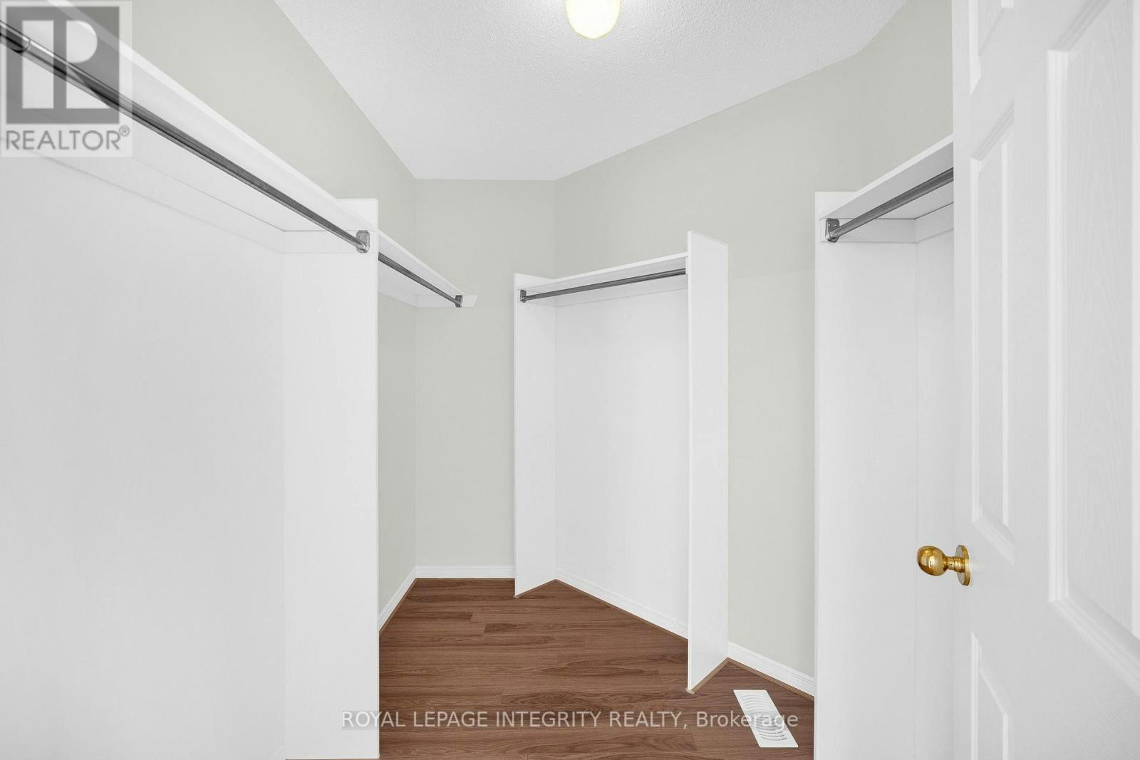 33 Norgold Crescent, Ottawa, ON, K2T 1J1 - 26