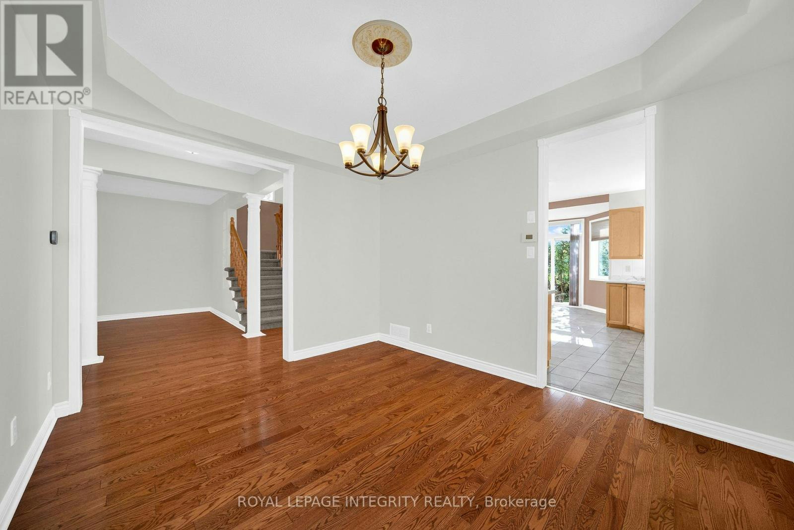 33 Norgold Crescent, Ottawa, ON, K2T 1J1 - 10