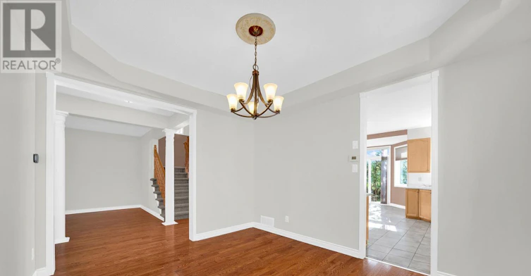 33 Norgold Crescent, Ottawa, ON, K2T 1J1 - 10