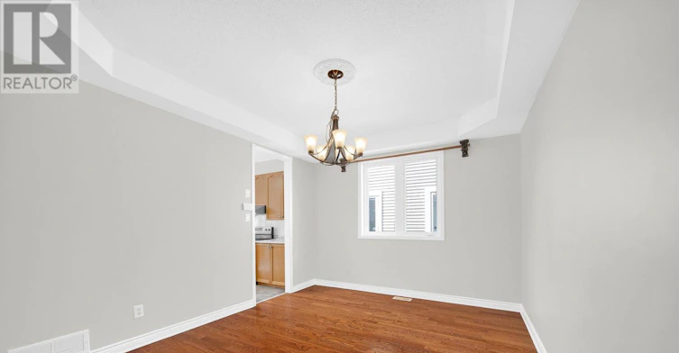 33 Norgold Crescent, Ottawa, ON, K2T 1J1 - 9
