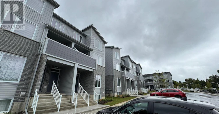 44-925 Deveron Crescent, London, ON, N5Z 5A4