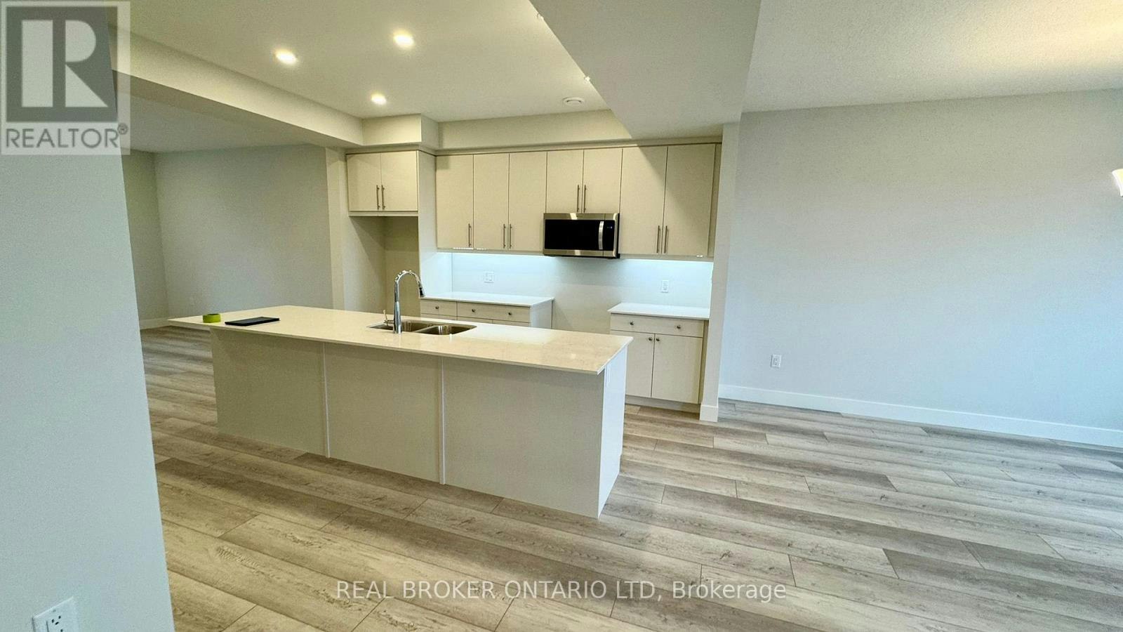 44-925 Deveron Crescent, London, ON, N5Z 5A4 - 4
