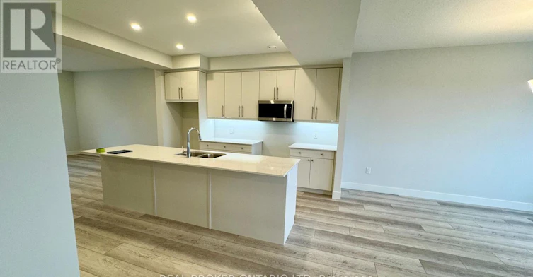 44-925 Deveron Crescent, London, ON, N5Z 5A4 - 4