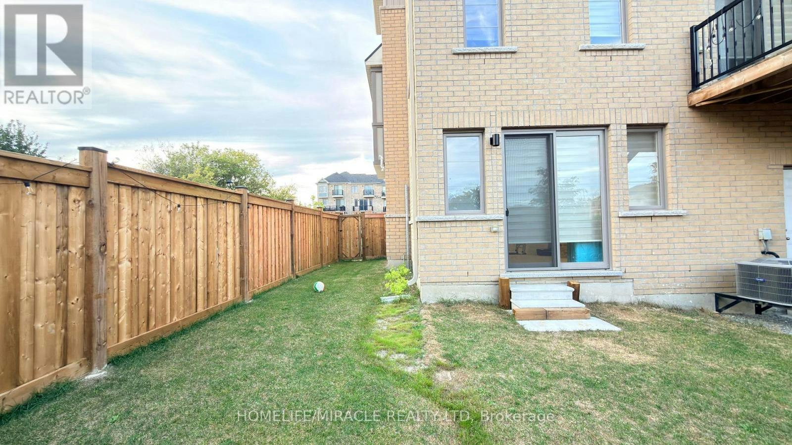 21 Nautical Way, Whitby, ON, L1N 0N2 - 29