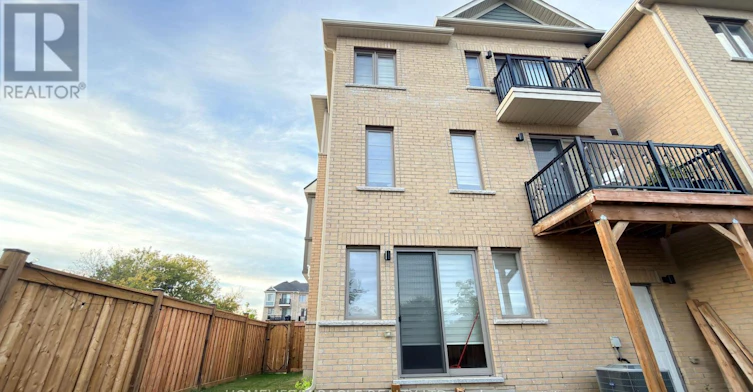 21 Nautical Way, Whitby, ON, L1N 0N2 - 28
