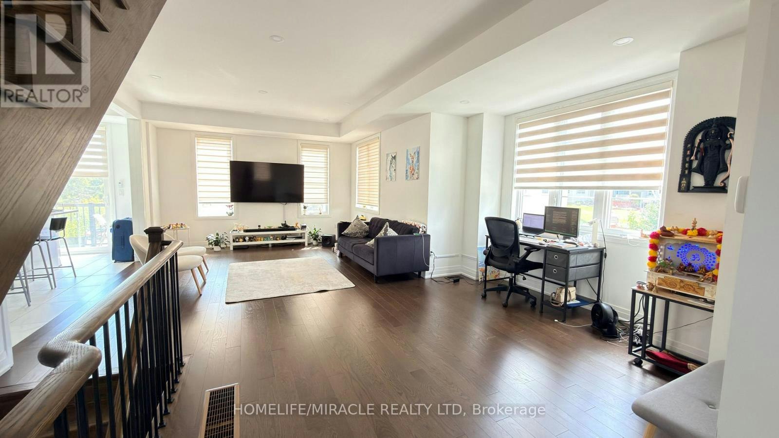 21 Nautical Way, Whitby, ON, L1N 0N2 - 8