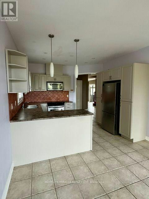 323 Alexander Crescent, Milton, ON, L9T 6K8 - 9