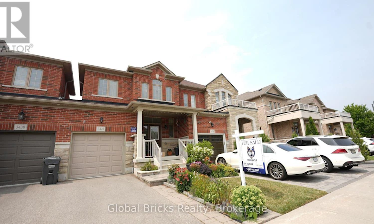 3428 Stoney Crescent