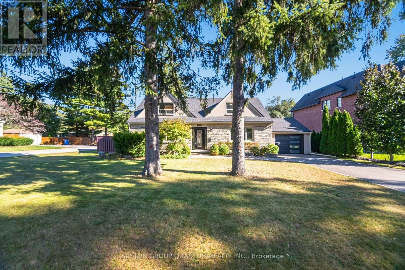468 Lynd Avenue, Mississauga, ON, L5G 2L6
