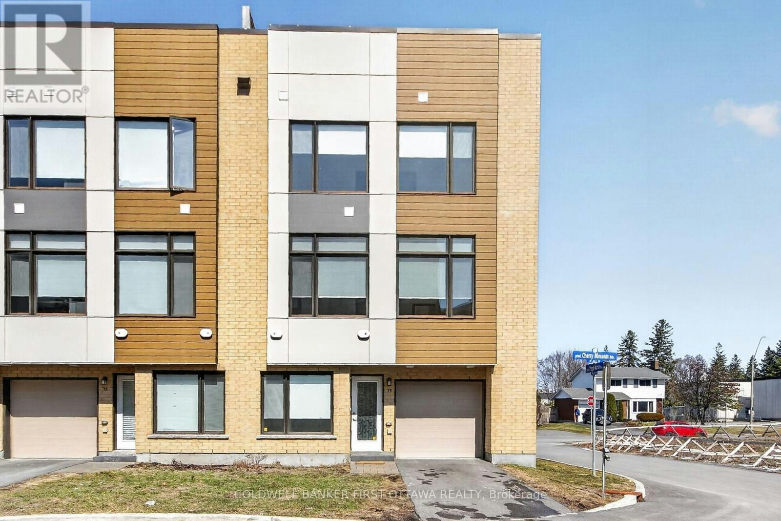 77 Cherry Blossom Private, Ottawa, ON, K2H 6Z9