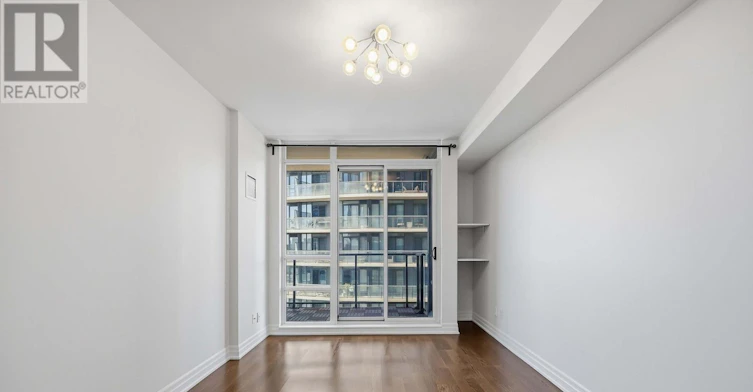 802-500 St Clair Avenue W, Toronto, ON, M6C 1A8 - 23