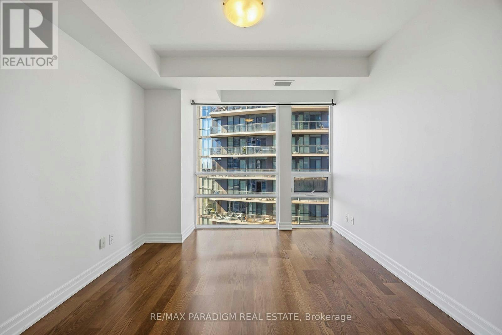 802-500 St Clair Avenue W, Toronto, ON, M6C 1A8 - 19