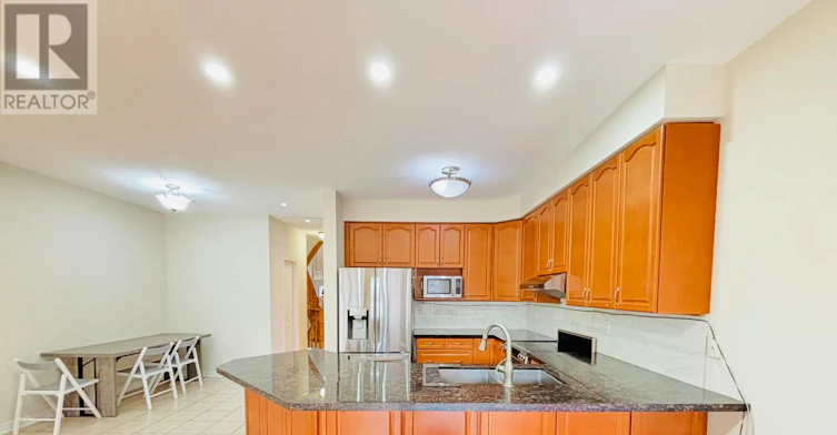 2370 Wasaga Drive, Oakville, ON, L6H 0B7 - 3
