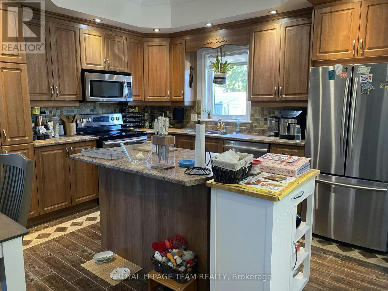 6-94 Bourdeau Boulevard, Limoges, ON, K0A 2M0 - 6