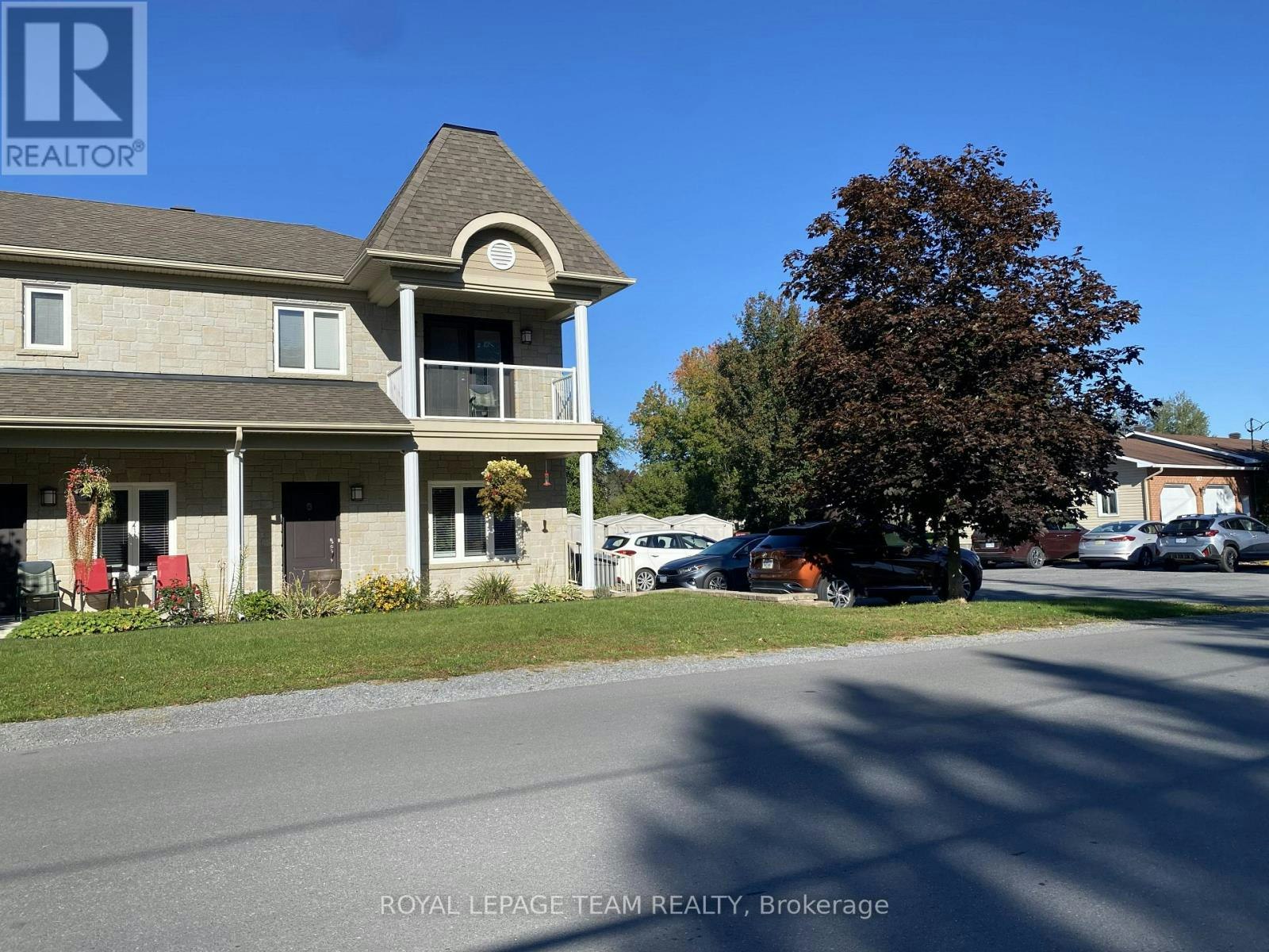 6-94 Bourdeau Boulevard, Limoges, ON, K0A 2M0 - 3