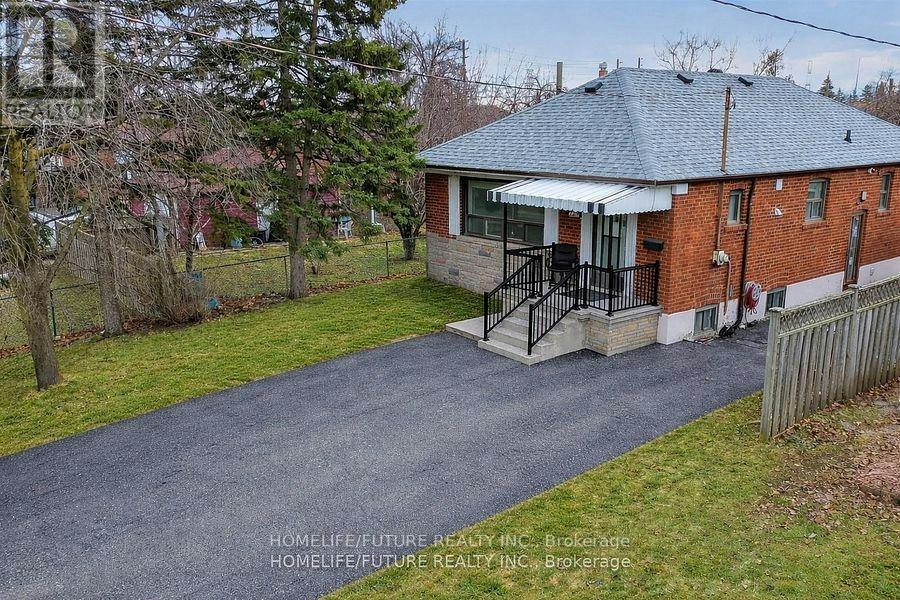 BSMT-229 Flora Drive, Toronto, ON, M1P 1B2