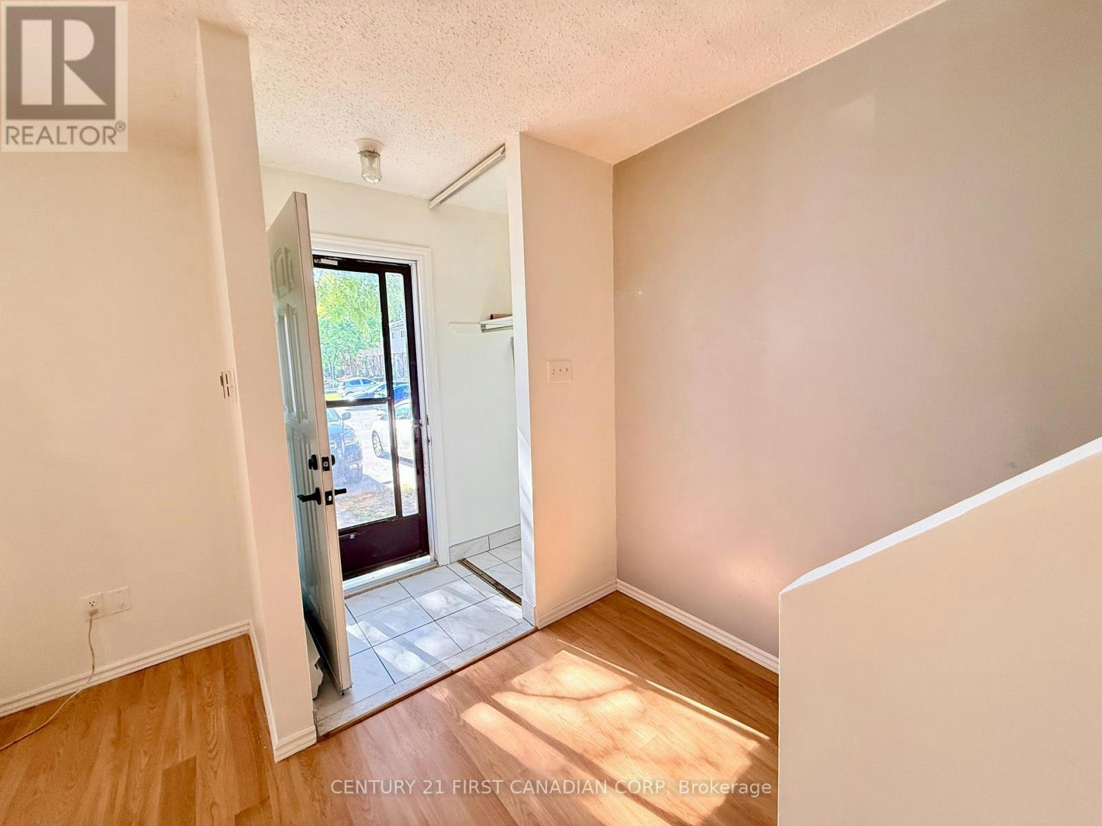 24-311 Vesta Road, London, ON, N5Y 5J3 - 3