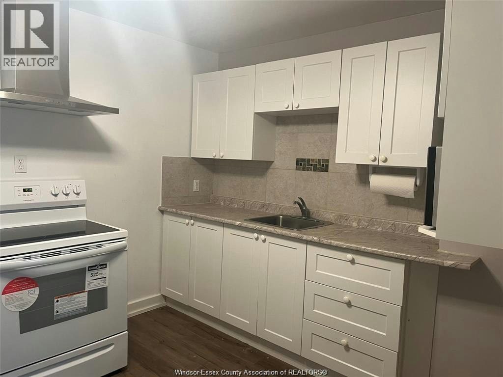 1-60 Main West, Kingsville, ON, N9Y 1H3 - 3