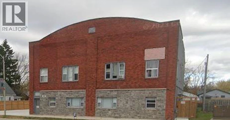 1-60 Main West, Kingsville, ON, N9Y 1H3