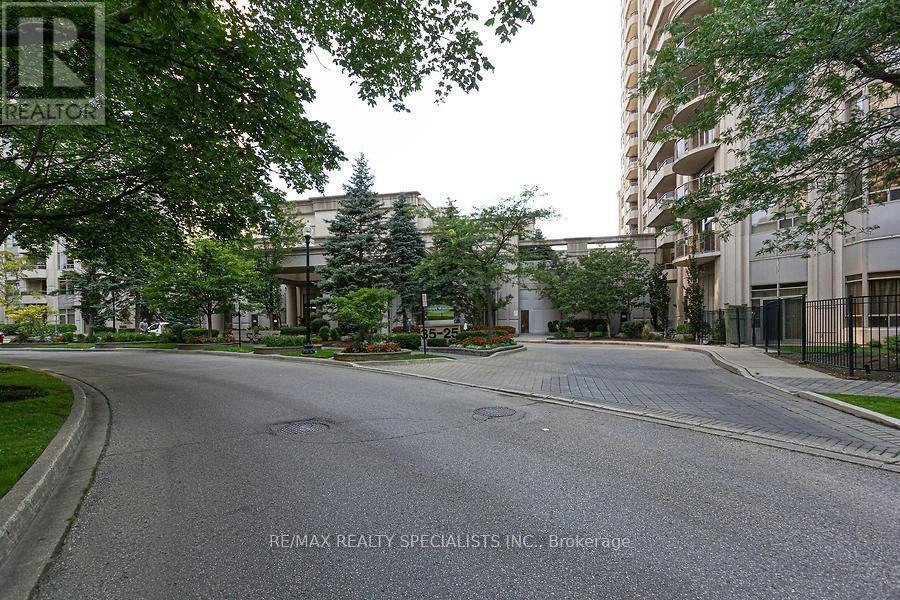 2320-25 Kingsbridge Garden Circle, Mississauga, ON, L5R 4B1 - 5