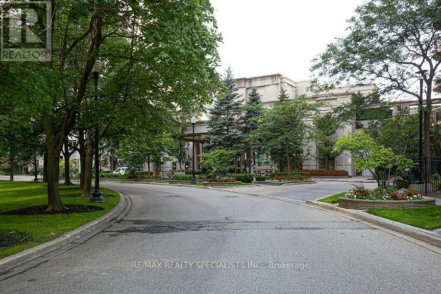 2320-25 Kingsbridge Garden Circle, Mississauga, ON, L5R 4B1 - 4