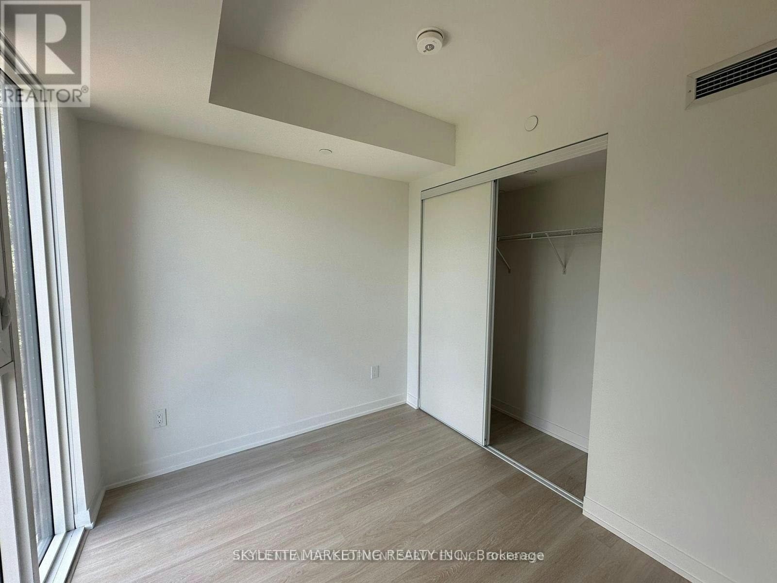 318-500 Wilson Avenue, Toronto, ON, M3H 5Y9 - 4