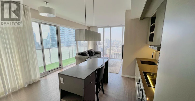 2409-101 Peter Street, Toronto, ON, M5V 0G6 - 2