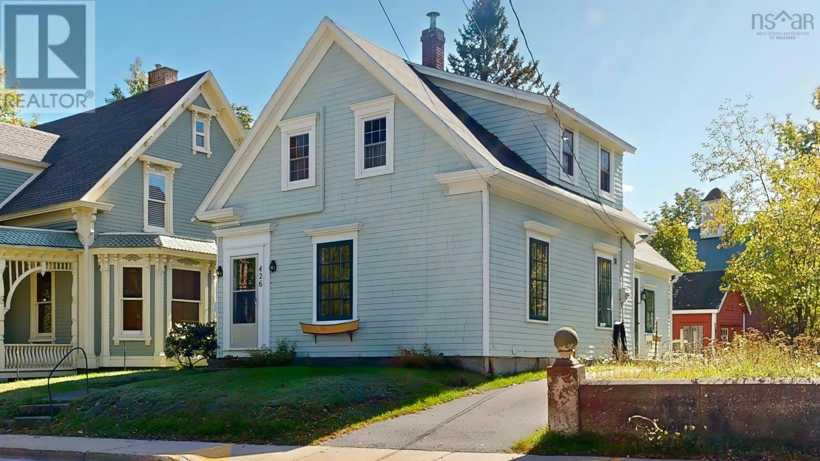 426 Main Street, Mahone Bay, NS, B0J 2E0