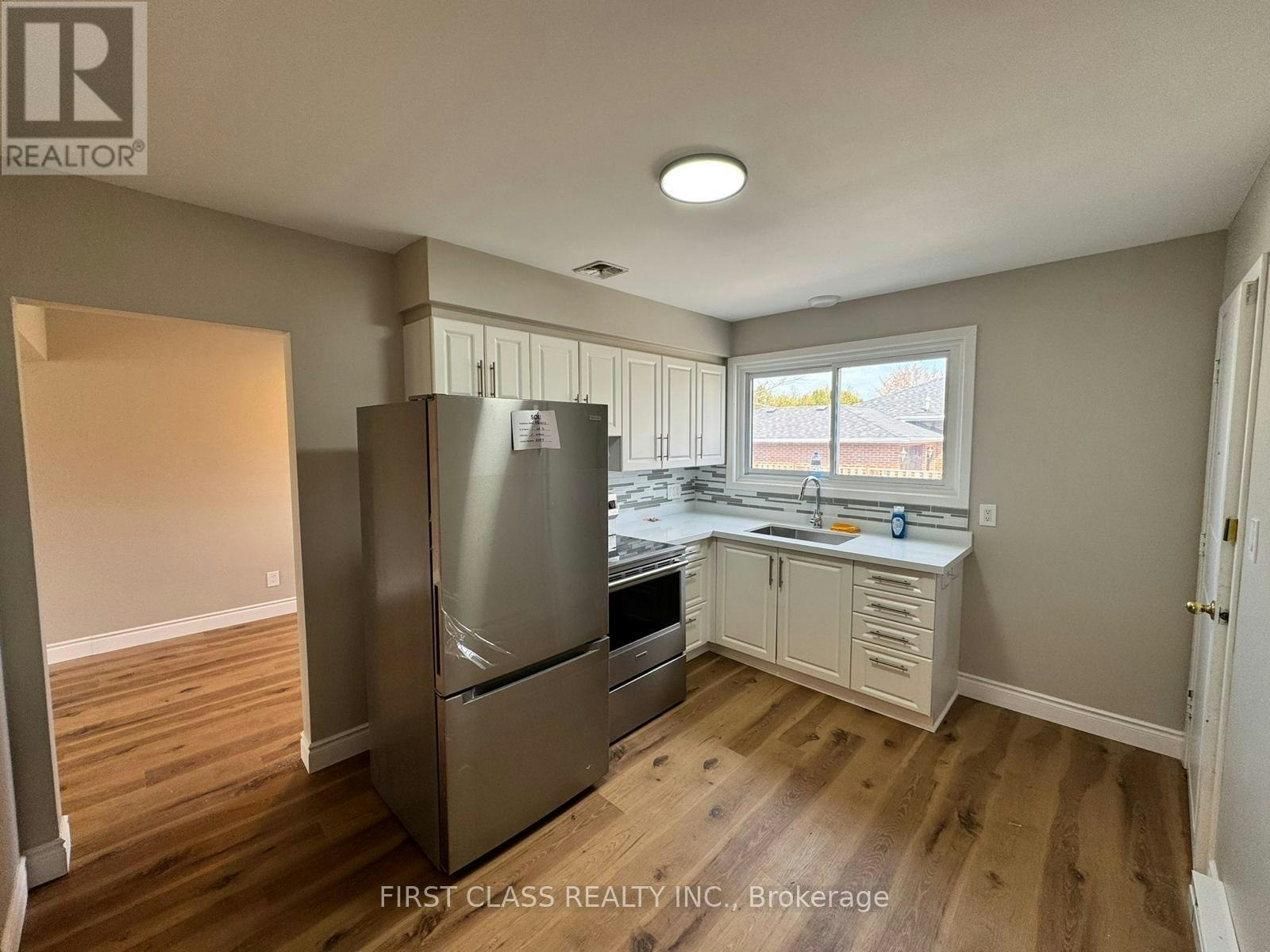 2-596 Digby Avenue, Oshawa, ON, L1G 1W6 - 3