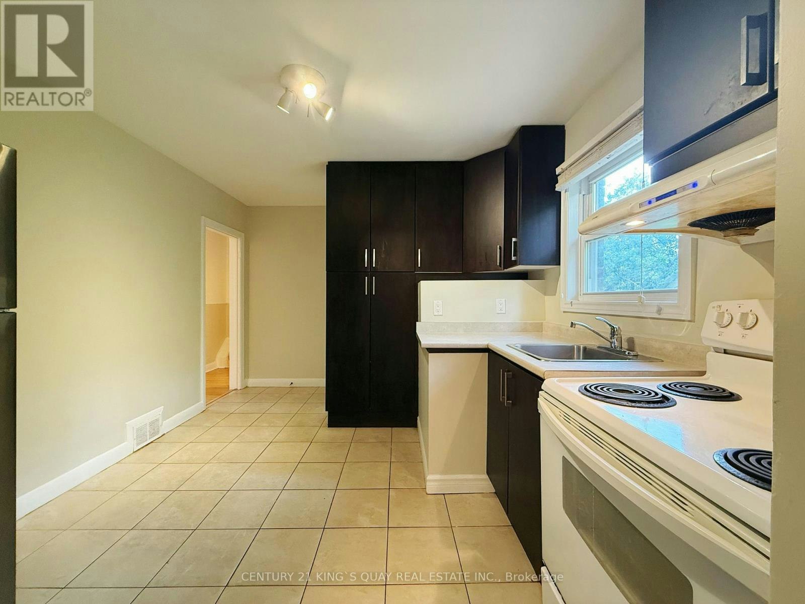 21 Marilyn Avenue, Toronto, ON, M1S 1B9 - 9