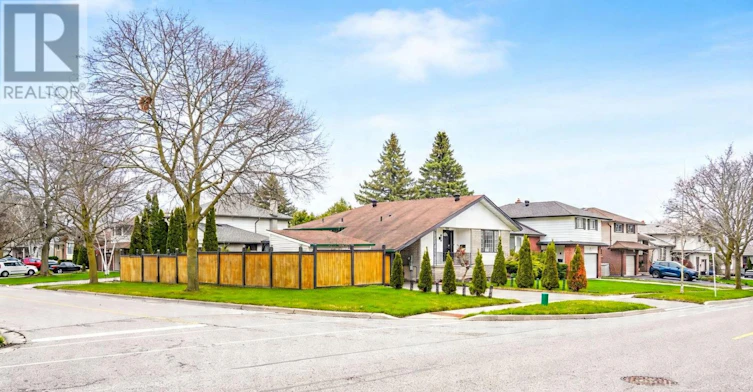 MAIN-919 Central Park Boulevard N, Oshawa, ON, L1G 6V8 - 6