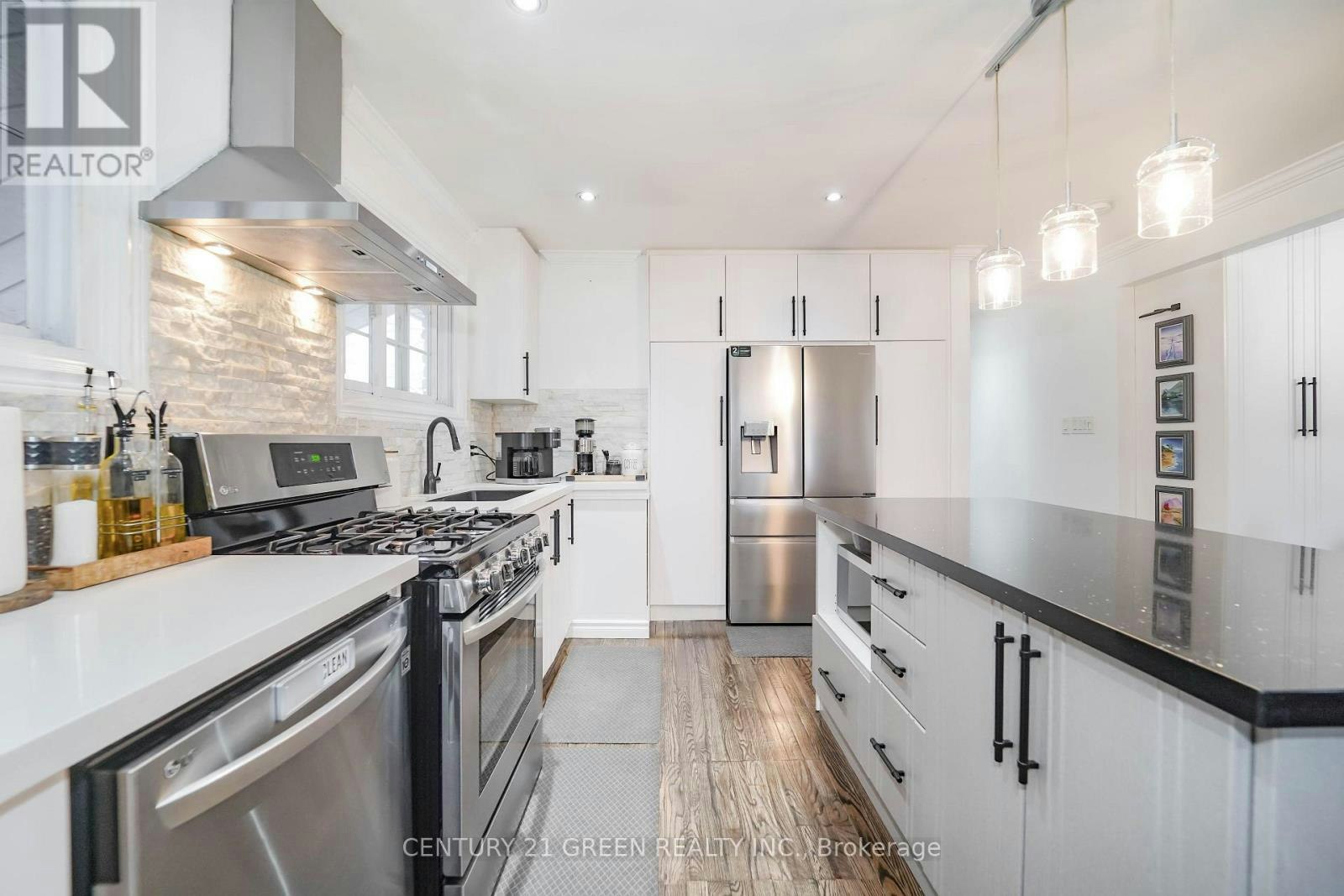 MAIN-919 Central Park Boulevard N, Oshawa, ON, L1G 6V8 - 16