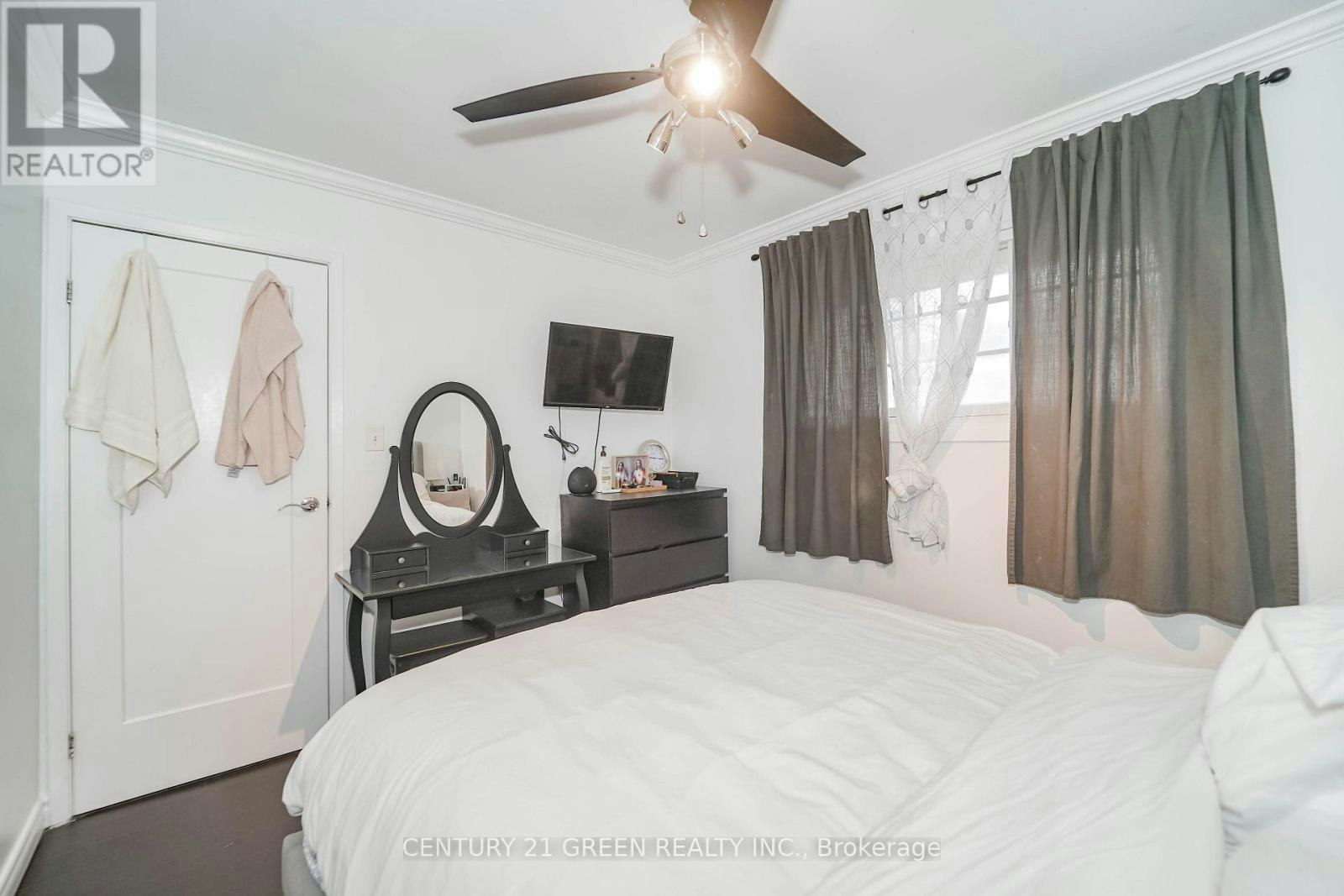 MAIN-919 Central Park Boulevard N, Oshawa, ON, L1G 6V8 - 32