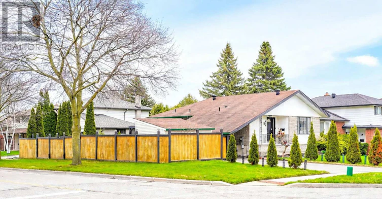 MAIN-919 Central Park Boulevard N, Oshawa, ON, L1G 6V8 - 7