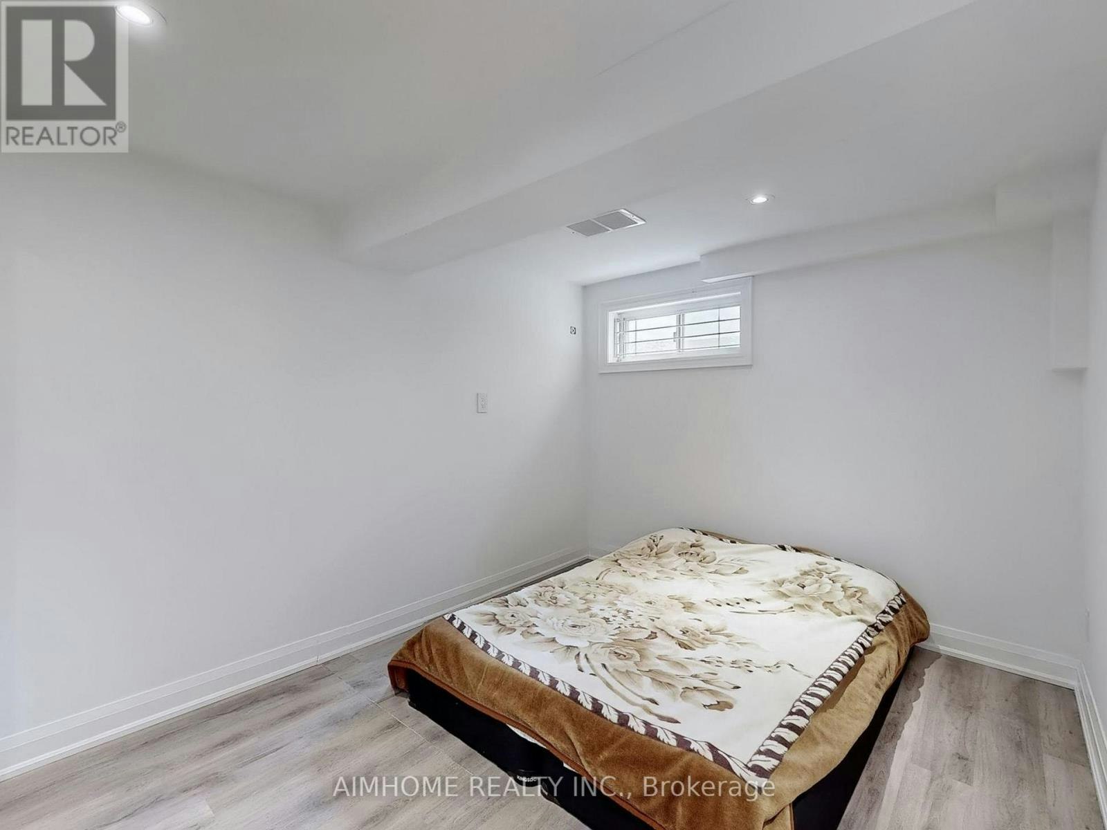 LOWER L-51 Royal Orchard Boulevard, Markham, ON, L3T 3C7 - 6