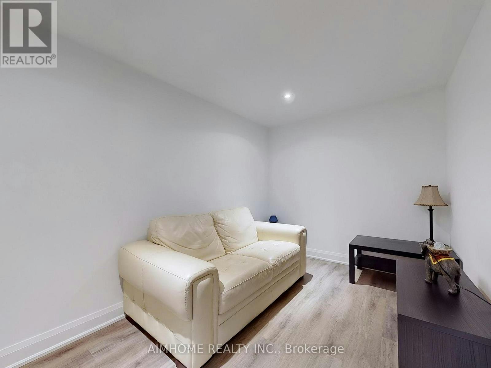 LOWER L-51 Royal Orchard Boulevard, Markham, ON, L3T 3C7 - 5