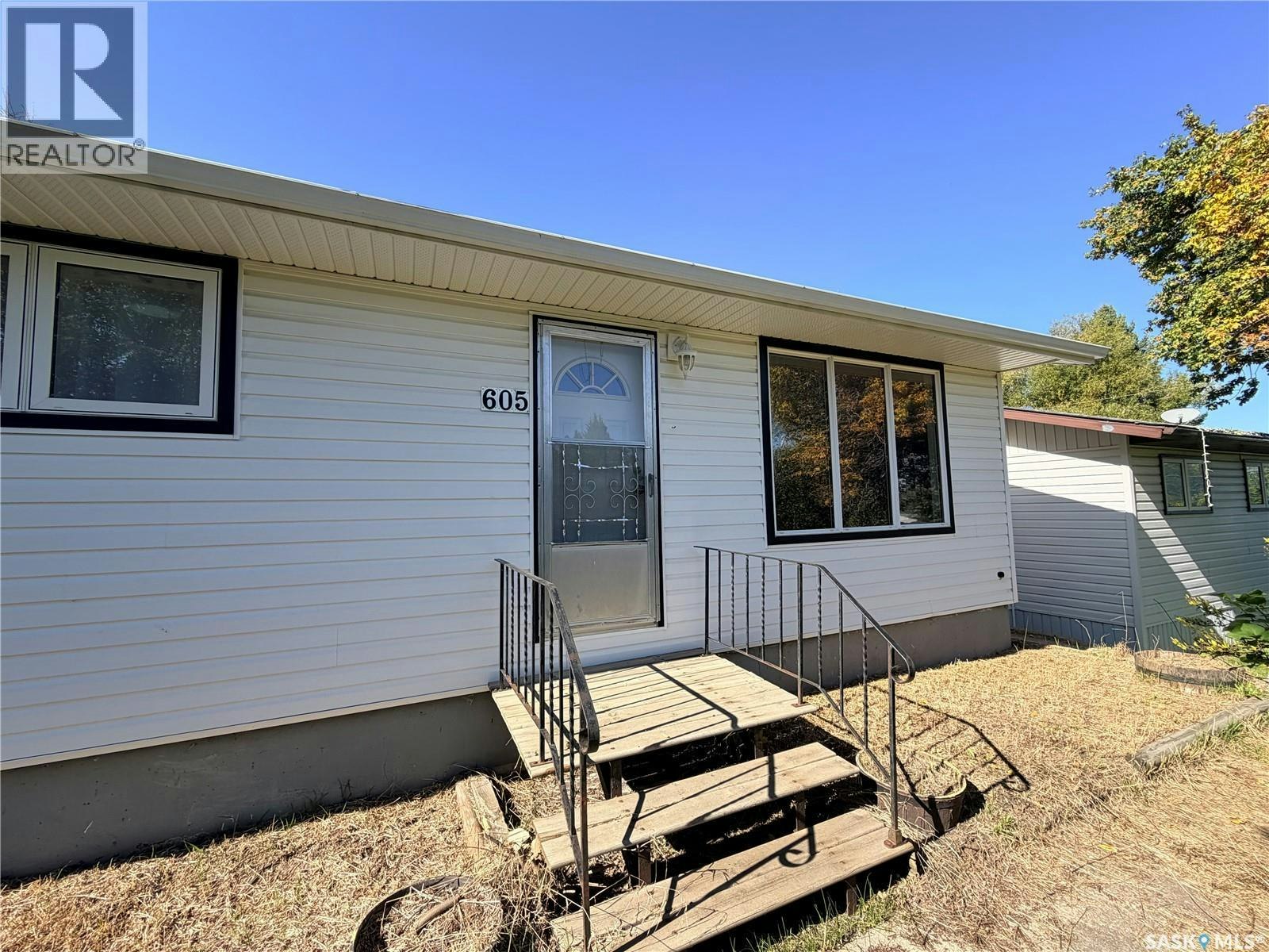 605 Hall Street, Kelvington, SK, S0A 1W0