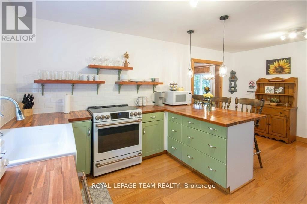 1862 River Road, Hastings Highlands, ON, K0J 1B0 - 16
