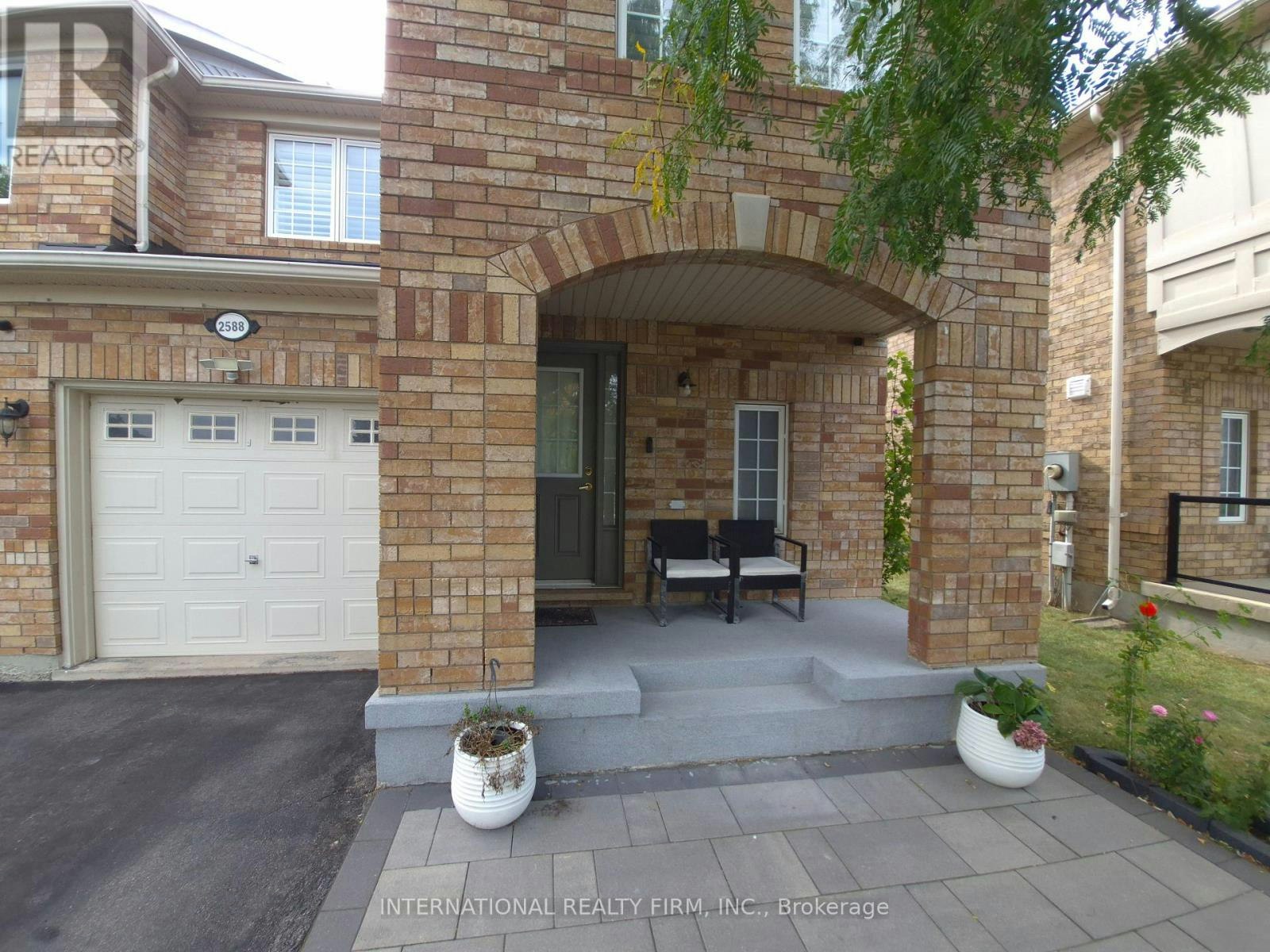 2588 Valleyridge Drive, Oakville, ON, L6M 5H5 - 2