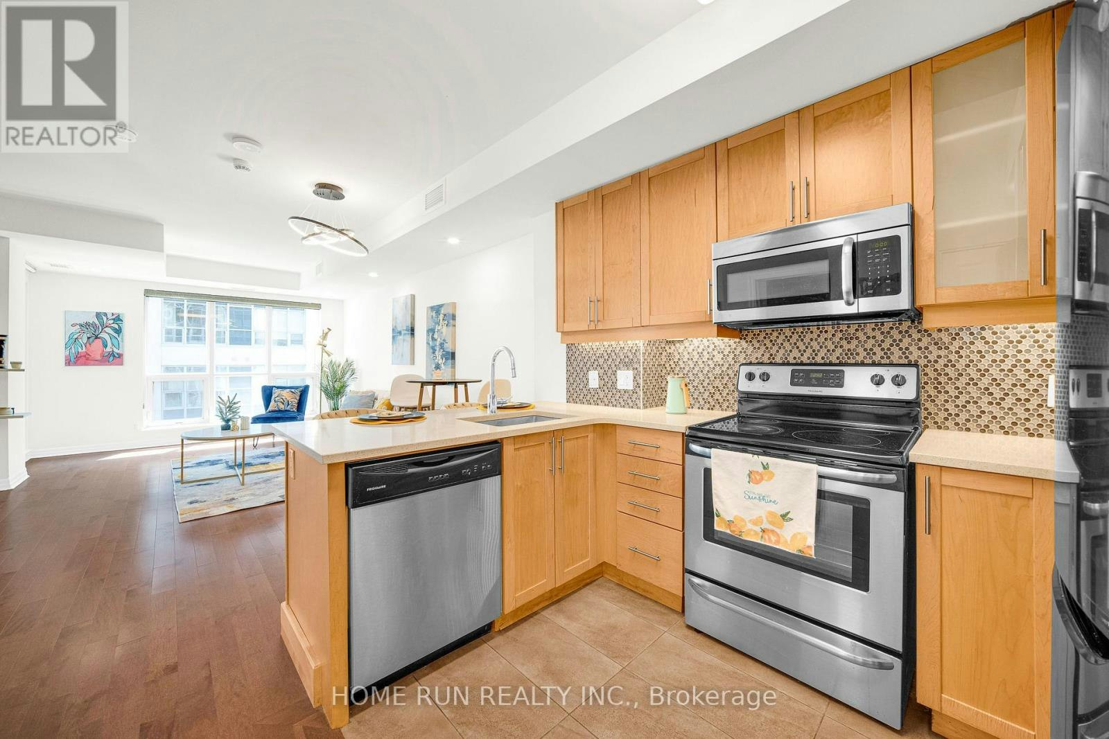 1906-242 Rideau Street, Ottawa, ON, K1N 0B7 - 4