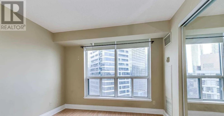 1811-24 Wellesley Street W, Toronto, ON, M4Y 2X6 - 11