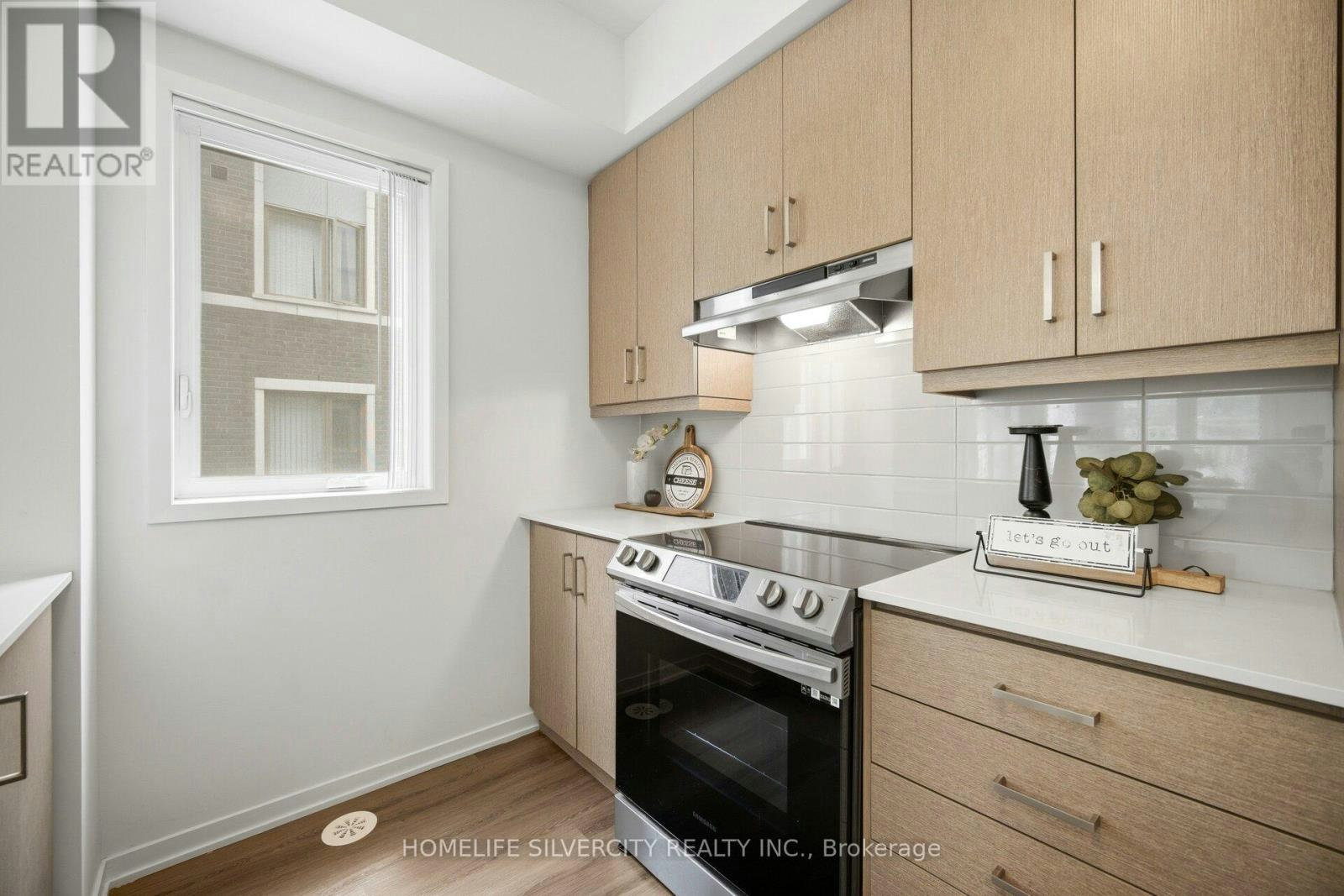 13-11 Honeycrisp Crescent, Vaughan, ON, L4K 0N6 - 13
