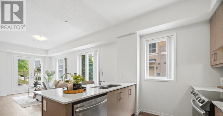13-11 Honeycrisp Crescent, Vaughan, ON, L4K 0N6 - 12