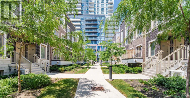 13-11 Honeycrisp Crescent, Vaughan, ON, L4K 0N6 - 3
