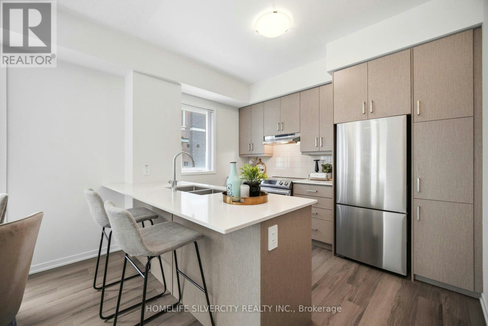 13-11 Honeycrisp Crescent, Vaughan, ON, L4K 0N6 - 10