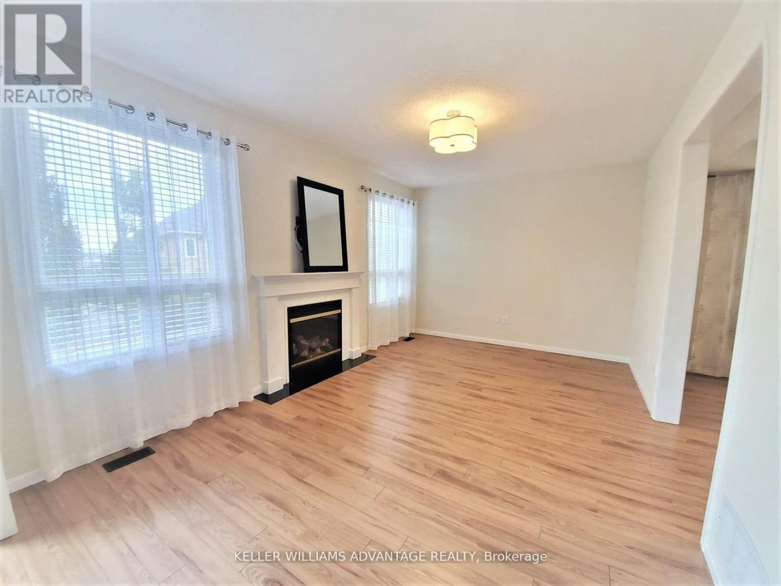3827 Janice Drive, Mississauga, ON, L5M 7Y6 5